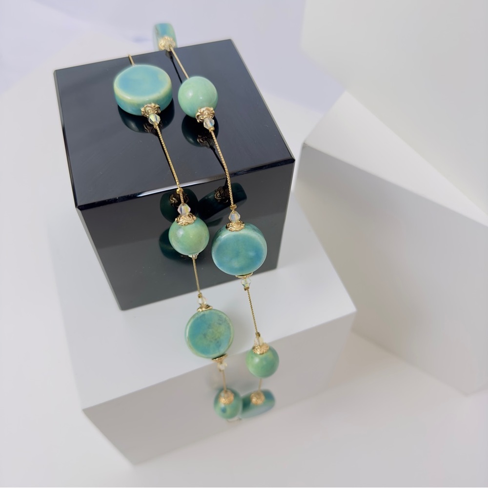 Green Beads Necklace - Picture 1 of 3